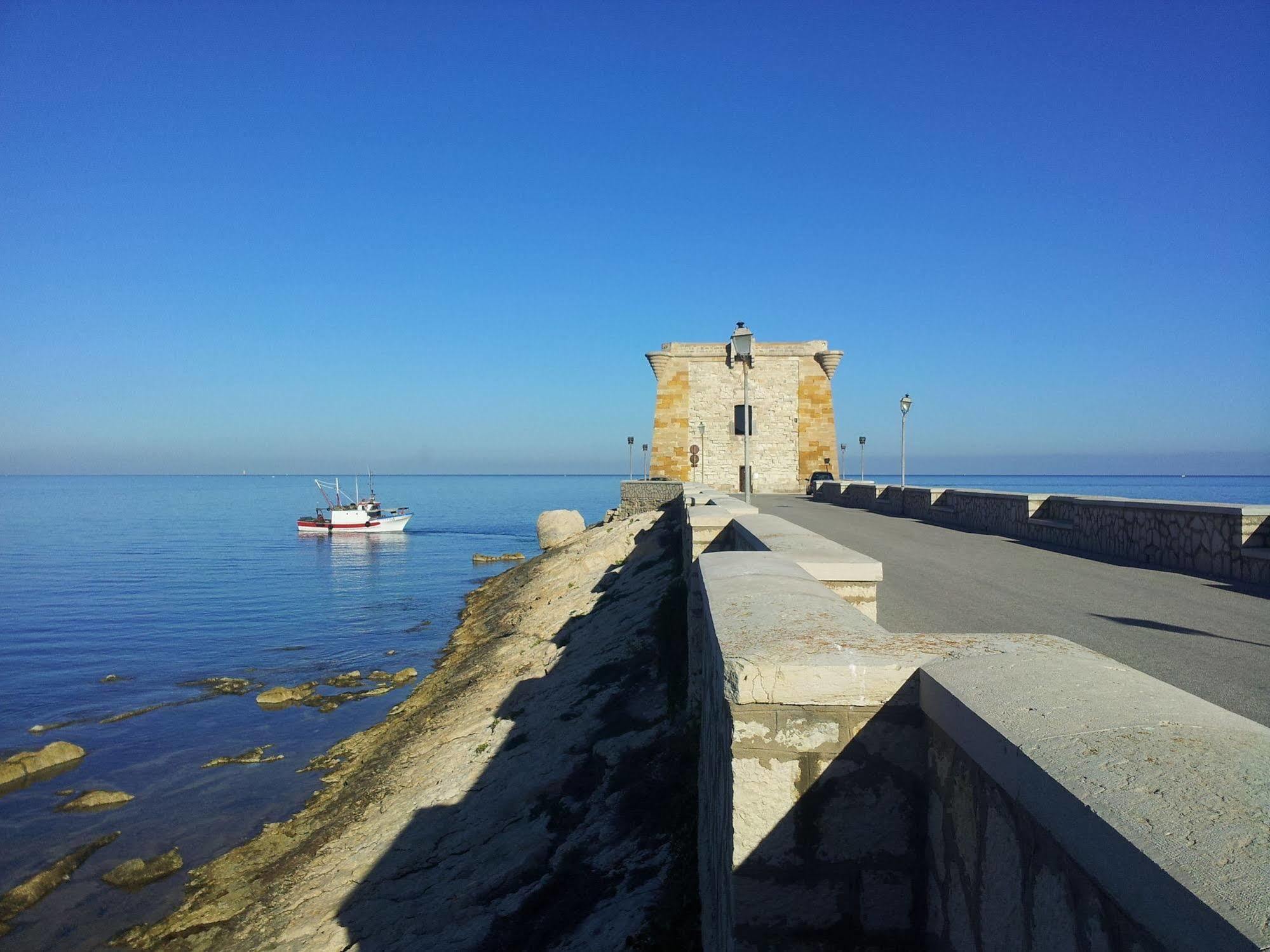 Il Cortile Fiorito Daire Trapani Dış mekan fotoğraf